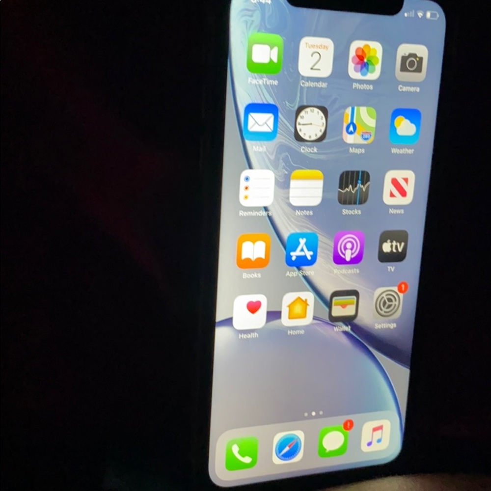 White iPhone XR
